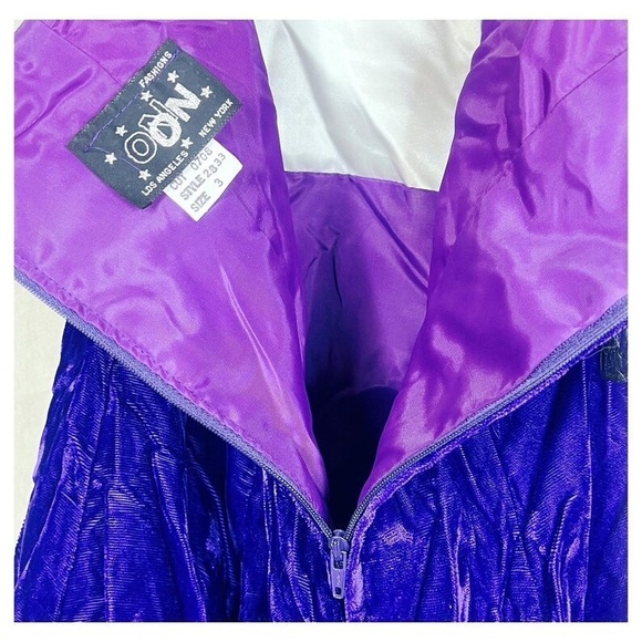 Vintage 90s Purple Velvet Sparkly Fit and Flare Cocktail Party Dress - Picture 8 of 9